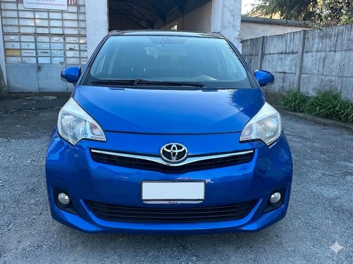 Toyota Verso-S 1.3 CVT Active