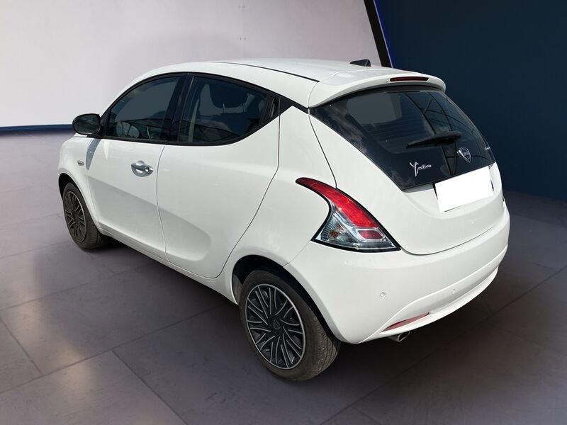 Lancia Ypsilon III 2021 1.0 firefly hybrid Gold s&s 70cv