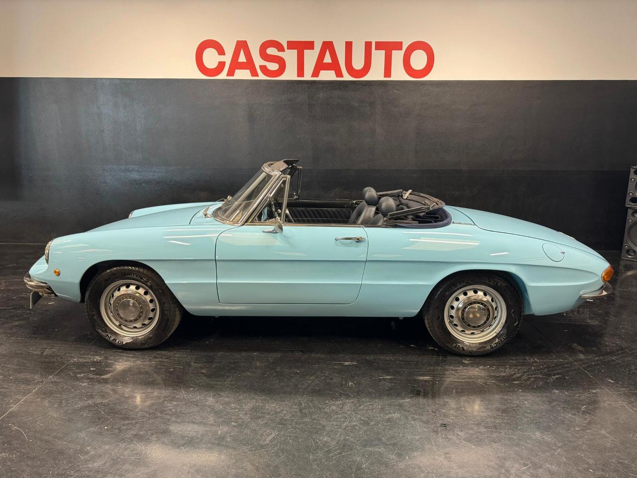 Alfa Romeo Spider 1750 Veloce