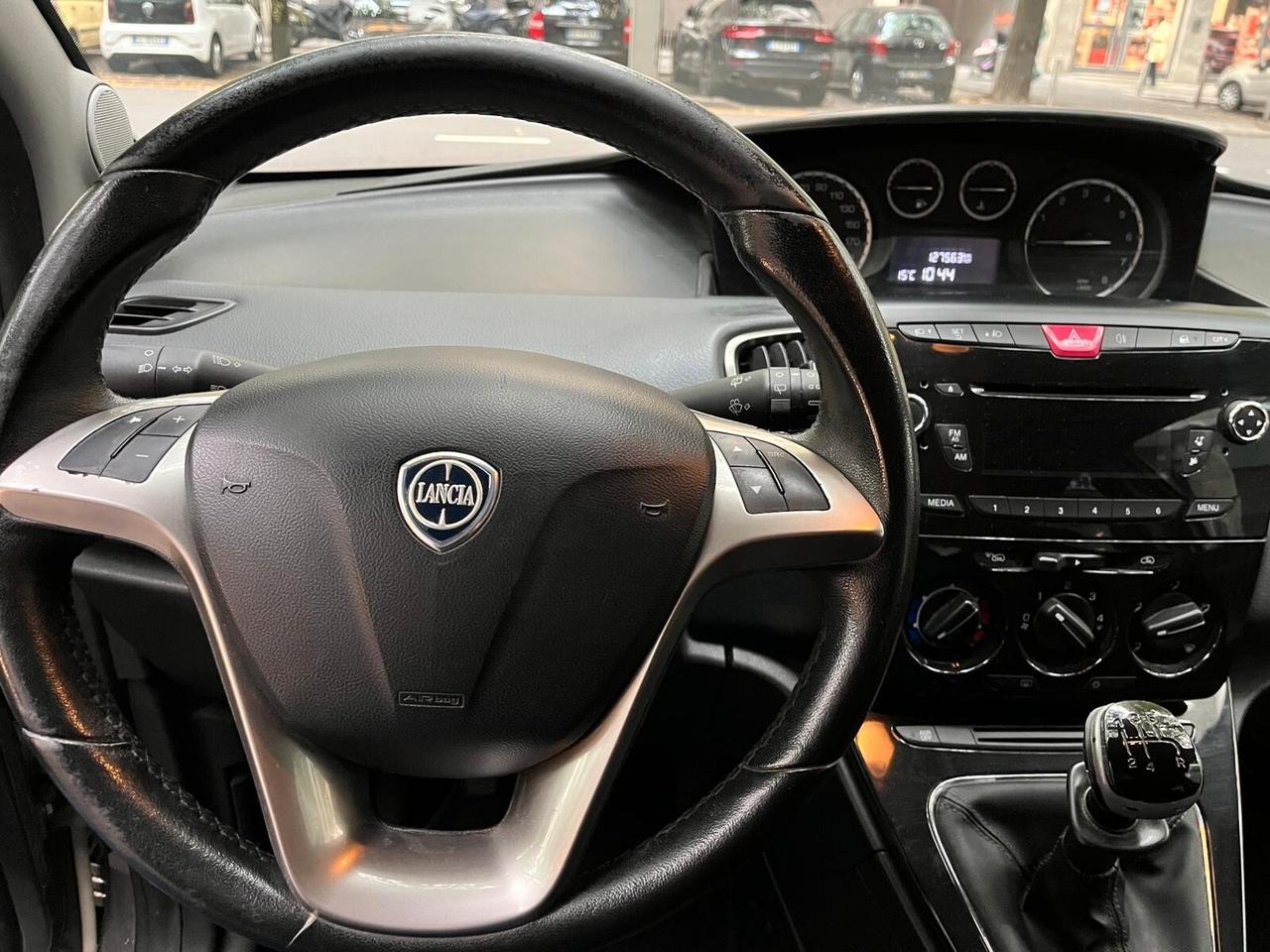 Lancia Ypsilon 1.2 69 CV 5 porte GPL Ecochic Gold