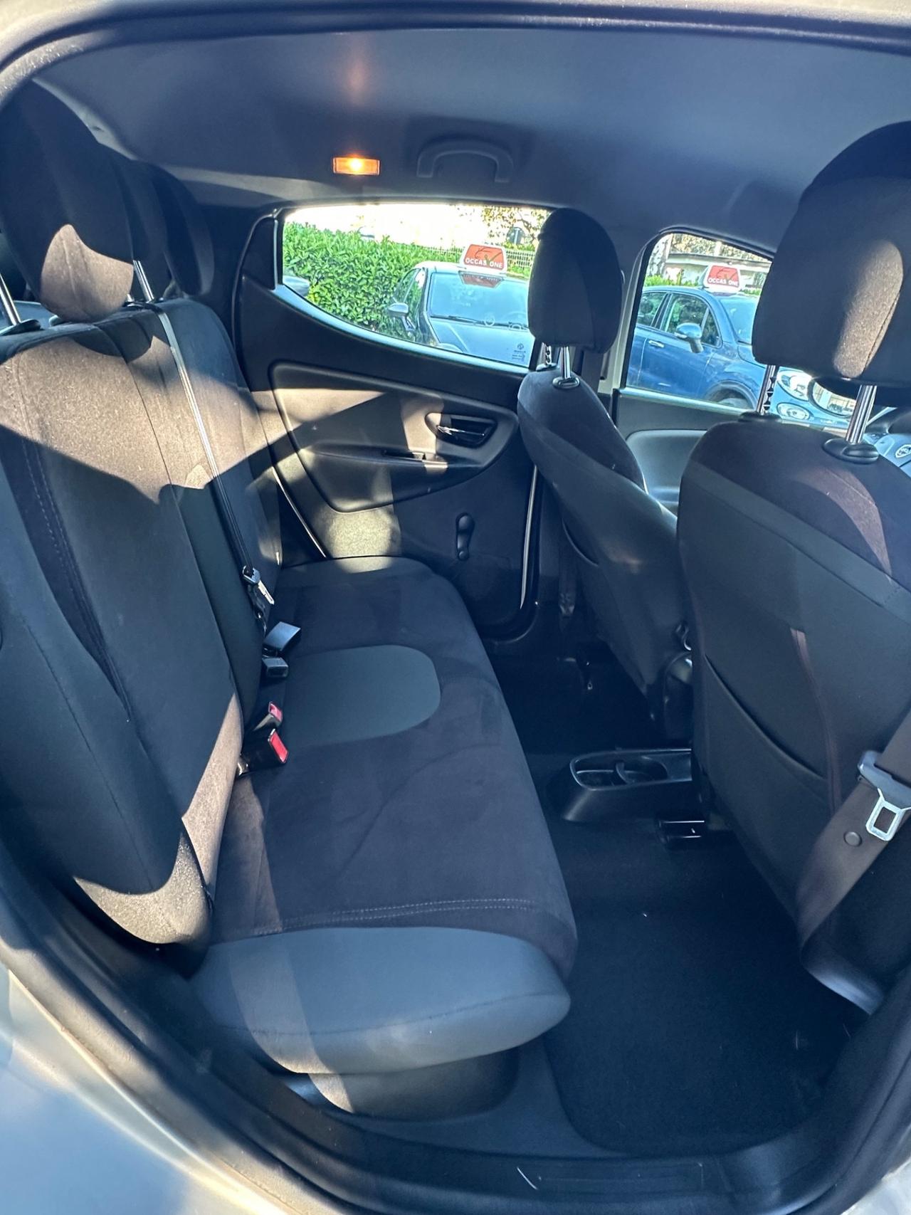 Lancia Ypsilon 1.2 69 CV 5 porte S&S Gold