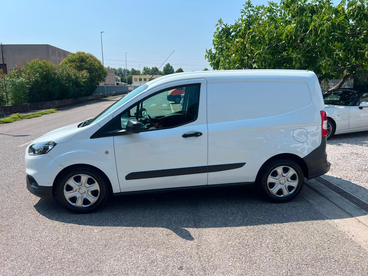 Transit Courier 1.5 TDCi 100CV Van Tr