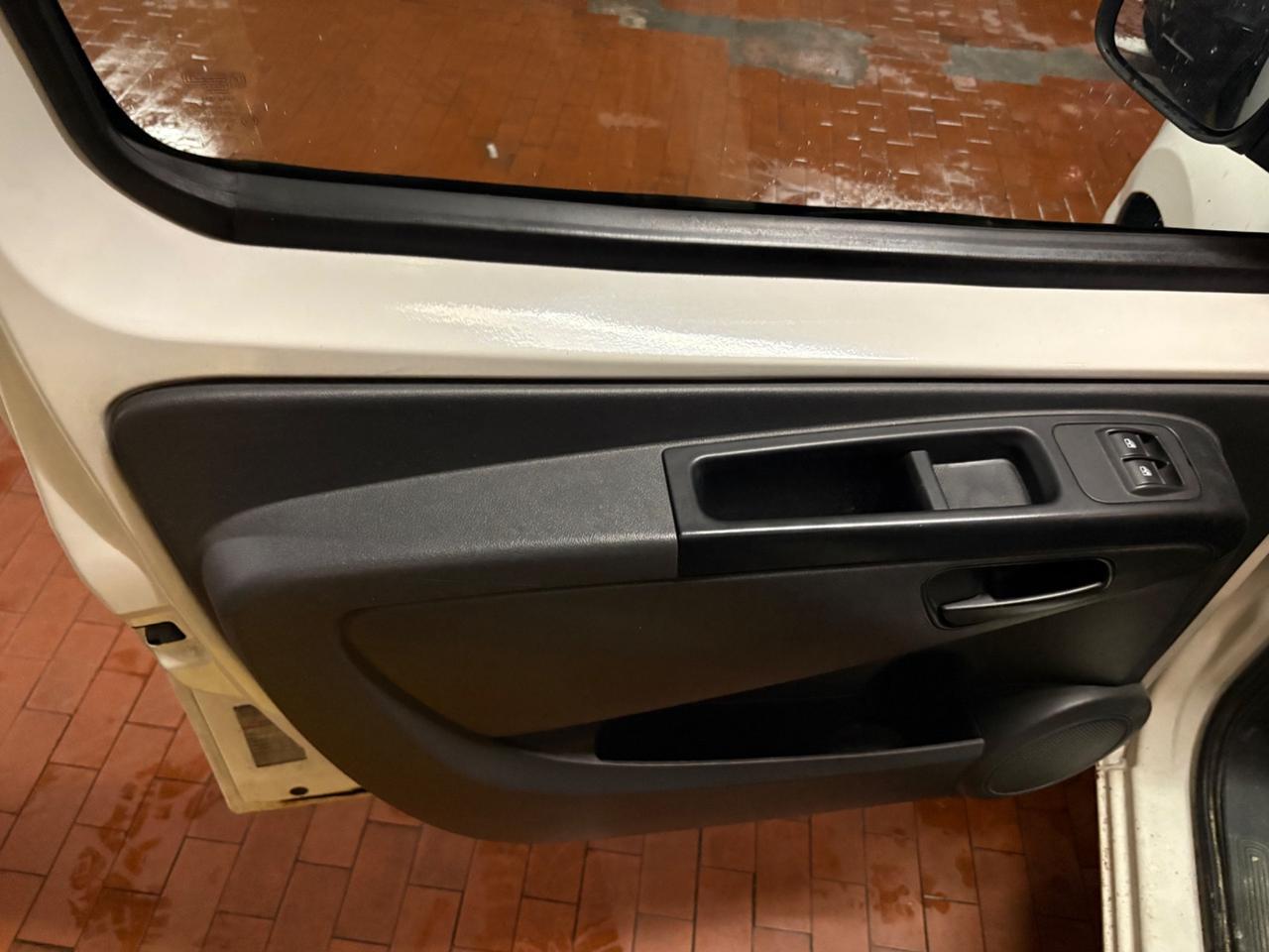 Fiat Qubo 1.4 8V 77 CV Active Natural Power NO CLIMATIZZATORE