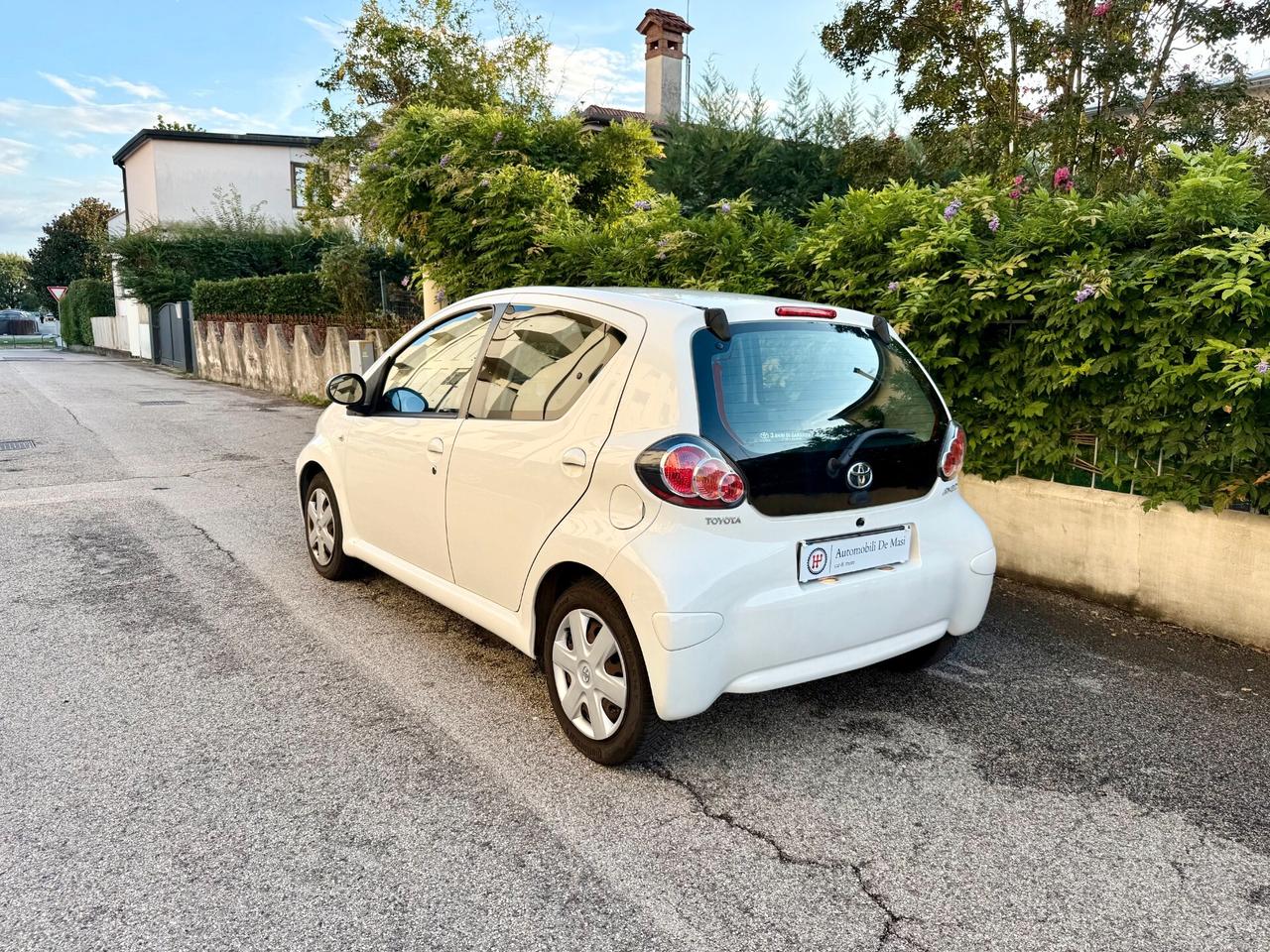 Toyota Aygo 1.0 12V VVT-i 5 porte 68cv ADATTA A NEO PATENTATI TAGLIANDI TOYOTA