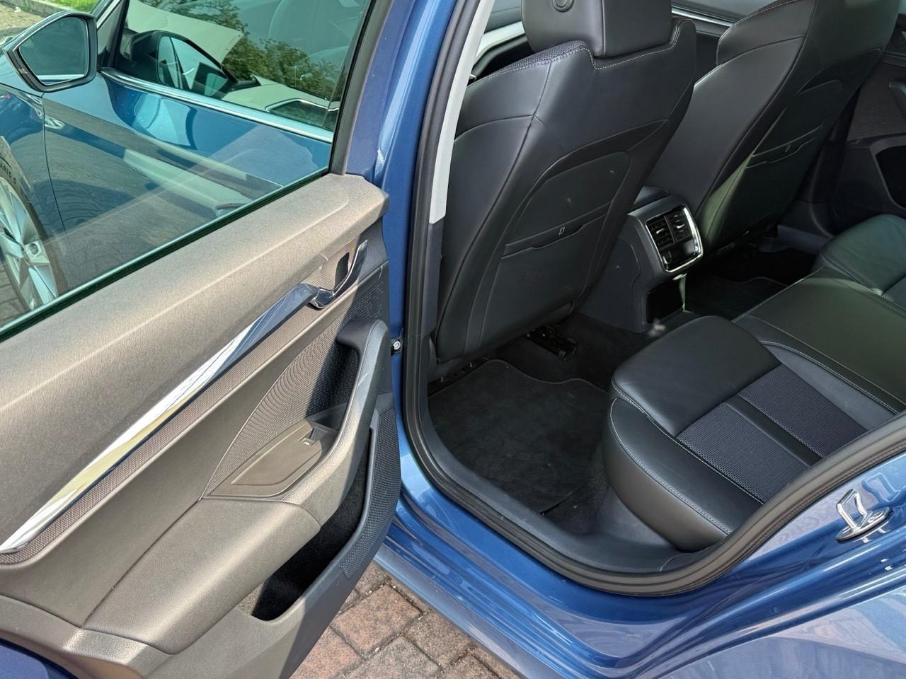 Skoda Octavia 2.0d DSG Style KEYLESS/UNIPRO/STORICO/GARANZIA