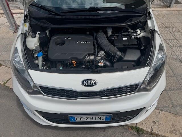 Kia Rio 1.1 CRDi 5p. Cool OK NEOPATENTATI !!