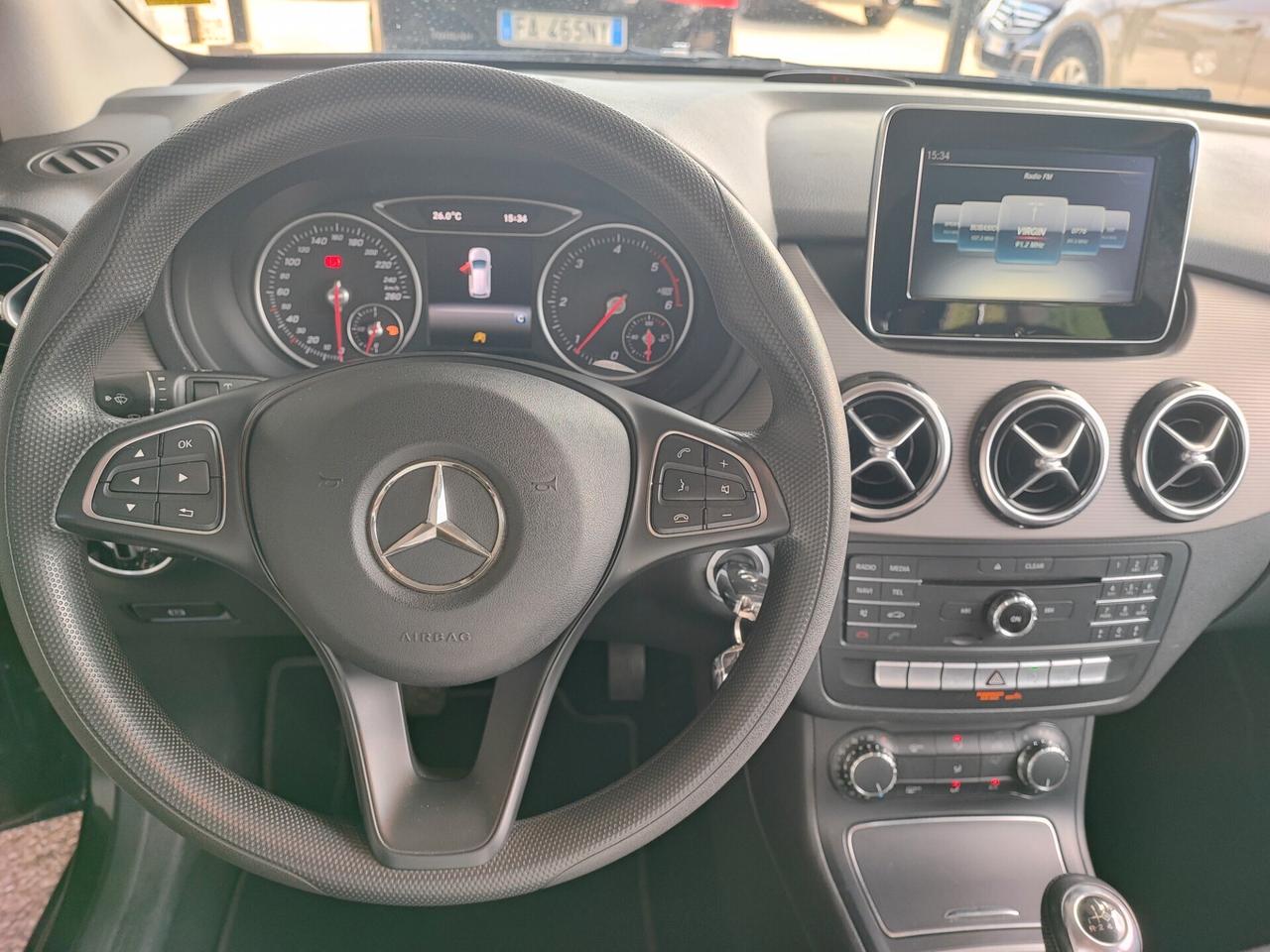 Mercedes-benz B 180 d Premium