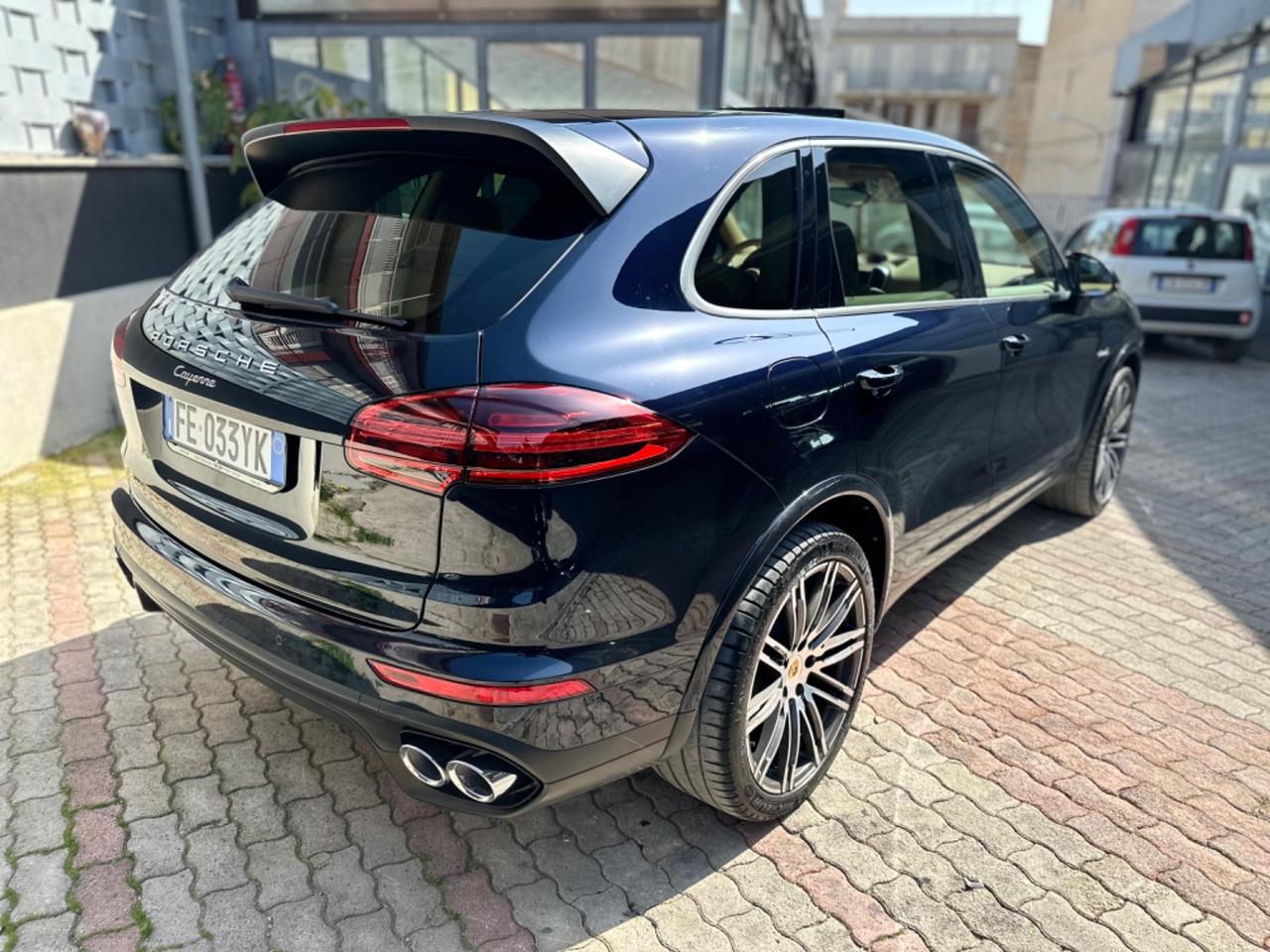 Porsche Cayenne 3.0 Diesel Tetto Pelle Platinum 2015