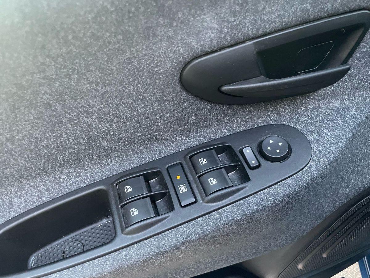 LANCIA YPSILON 1.0HYBRID 70cv