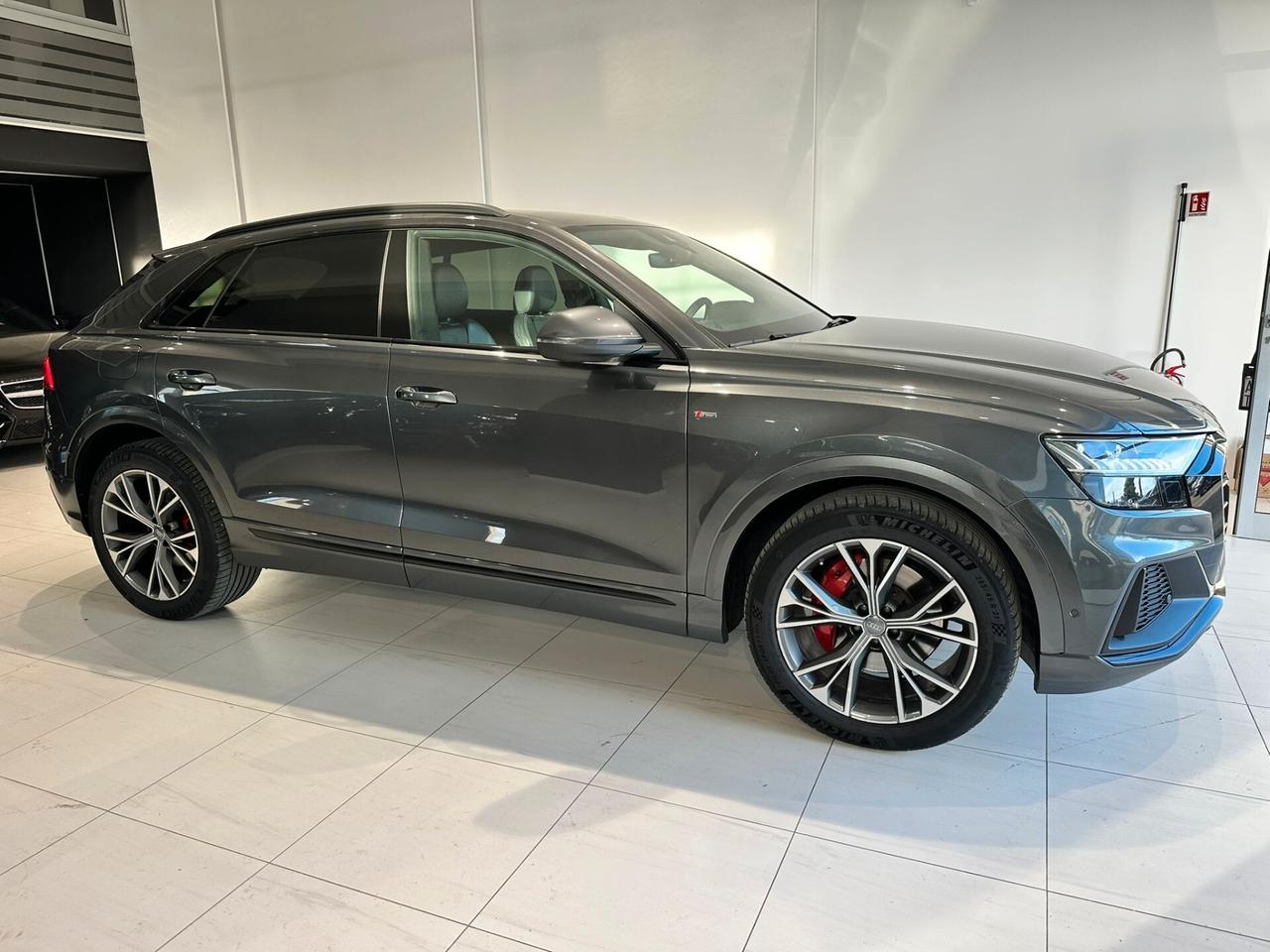 Audi Q8 45TDI 3.0 231 CV Quattro S Line 2020