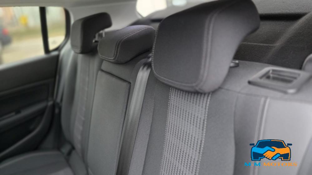 Peugeot 308 5 Porte 308 5p 1.5 bluehdi Gt Line s&s 130cv