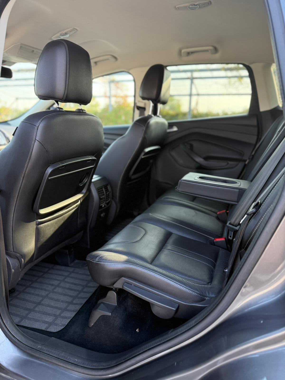Ford Kuga 2.0 TDCI 140 CV 4WD Titanium