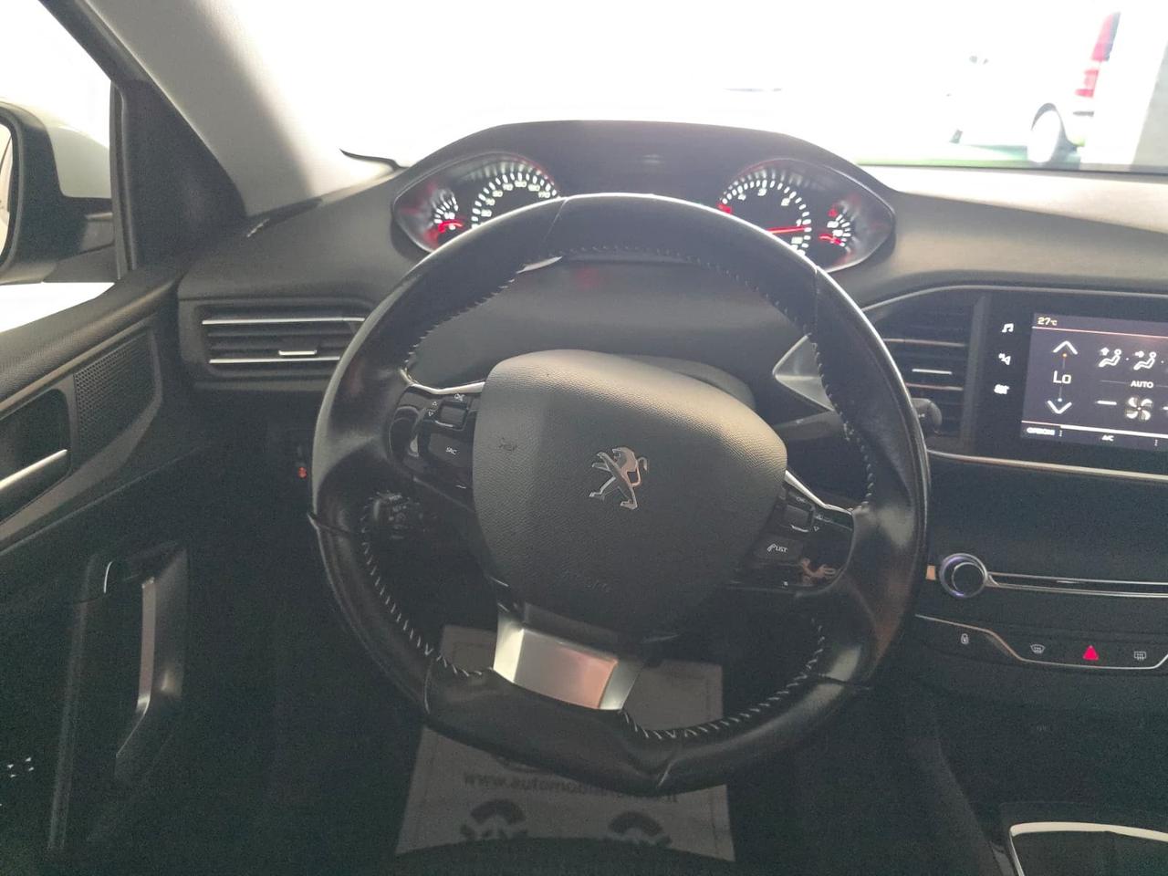 Peugeot 308 BlueHDi 100 S&S Style
