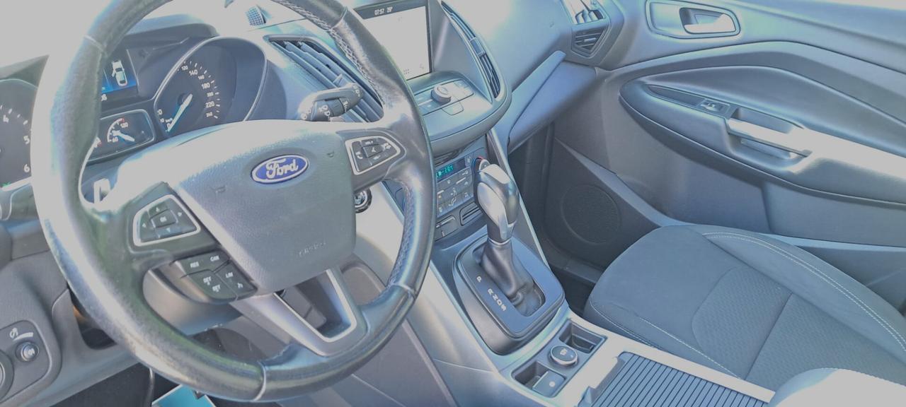 Ford KUGA 1.5 TDCI 120cv Powershift