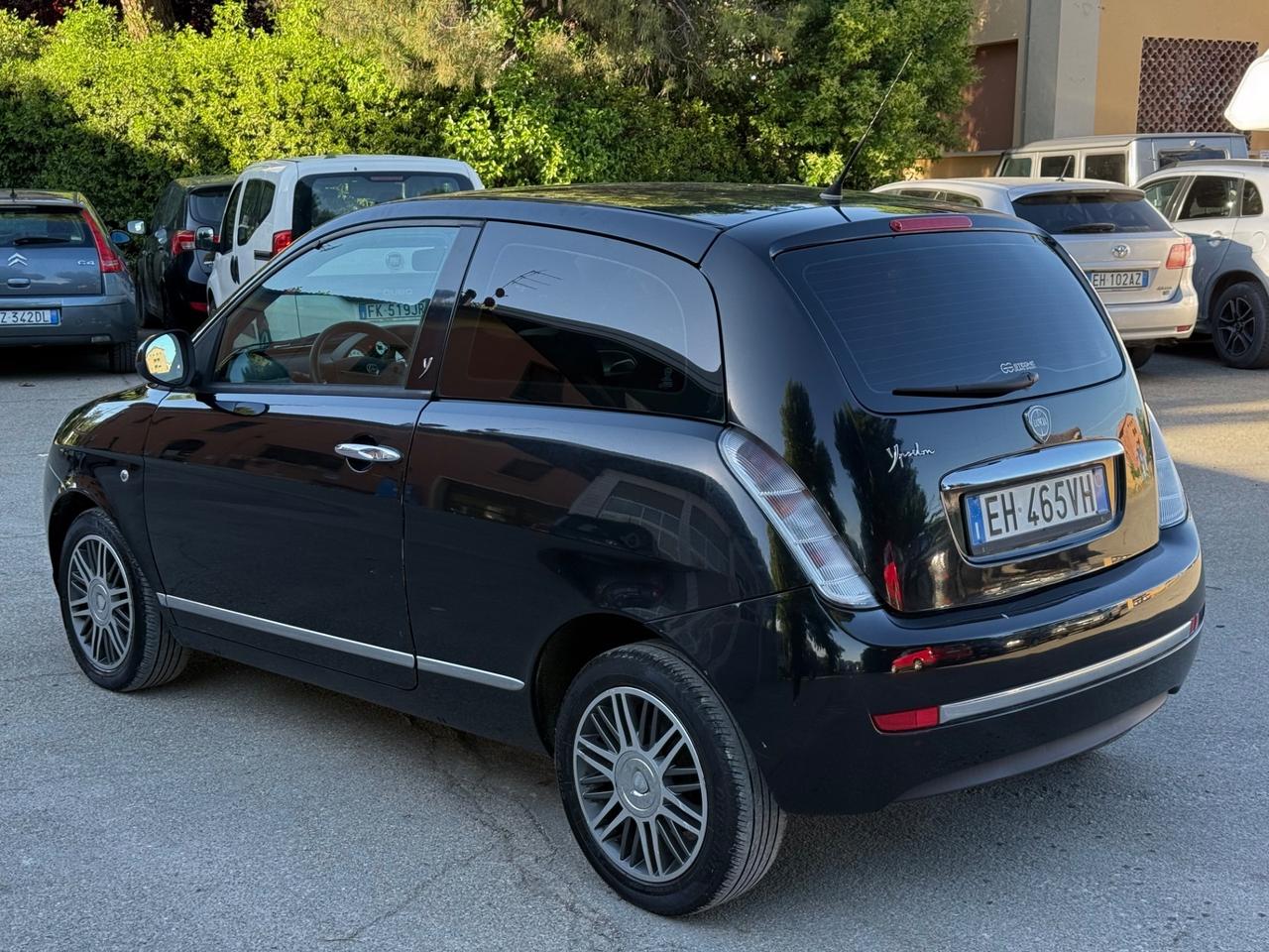 Lancia Ypsilon 1.3 MJT 75 CV Platinum