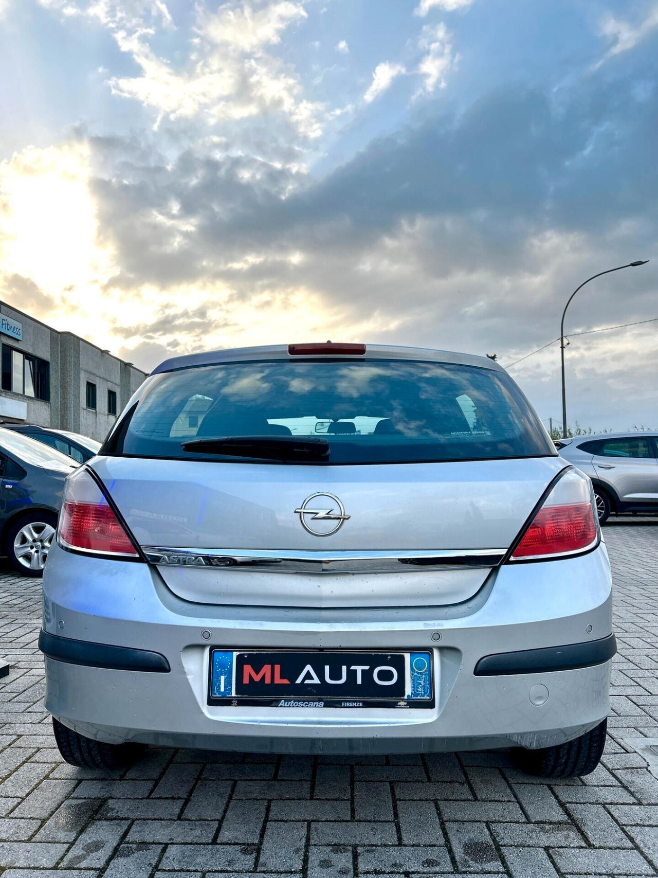 Opel Astra 1.4 16V Twinport 5 porte Enjoy - ok neopatentato
