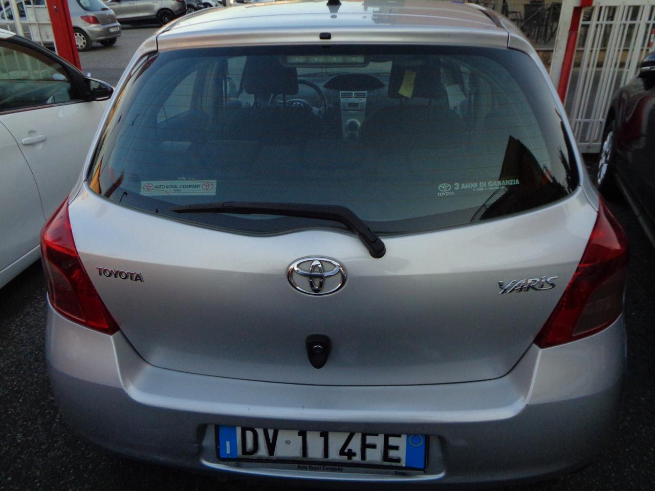 Toyota Yaris 1.0 5 porte Sol