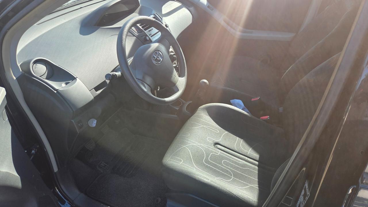 Toyota Yaris 1.0 5 porte Sol unico proprietario km