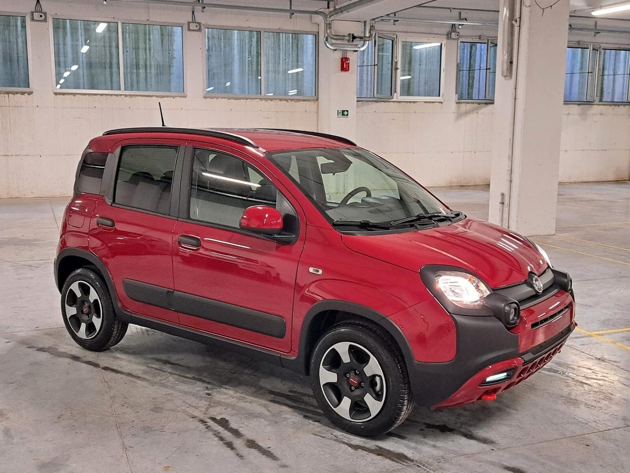 Fiat Panda 1000 FireFly Hybrid 70CV Cross 5 Porte Km. 0