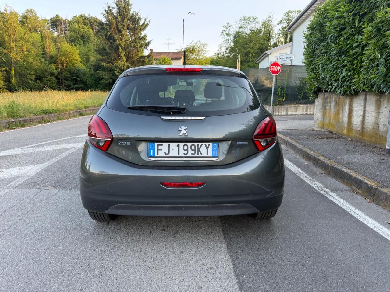 Peugeot 208 PureTech 82 5 porte Allure