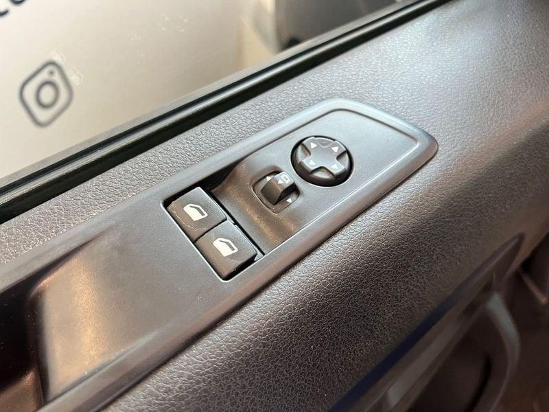 Peugeot Traveller BlueHDi 120 S&S Allure Standard