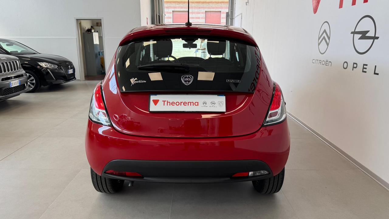 LANCIA Ypsilon III 2021 - Ypsilon 1.0 firefly hybrid Silver s&s 70c