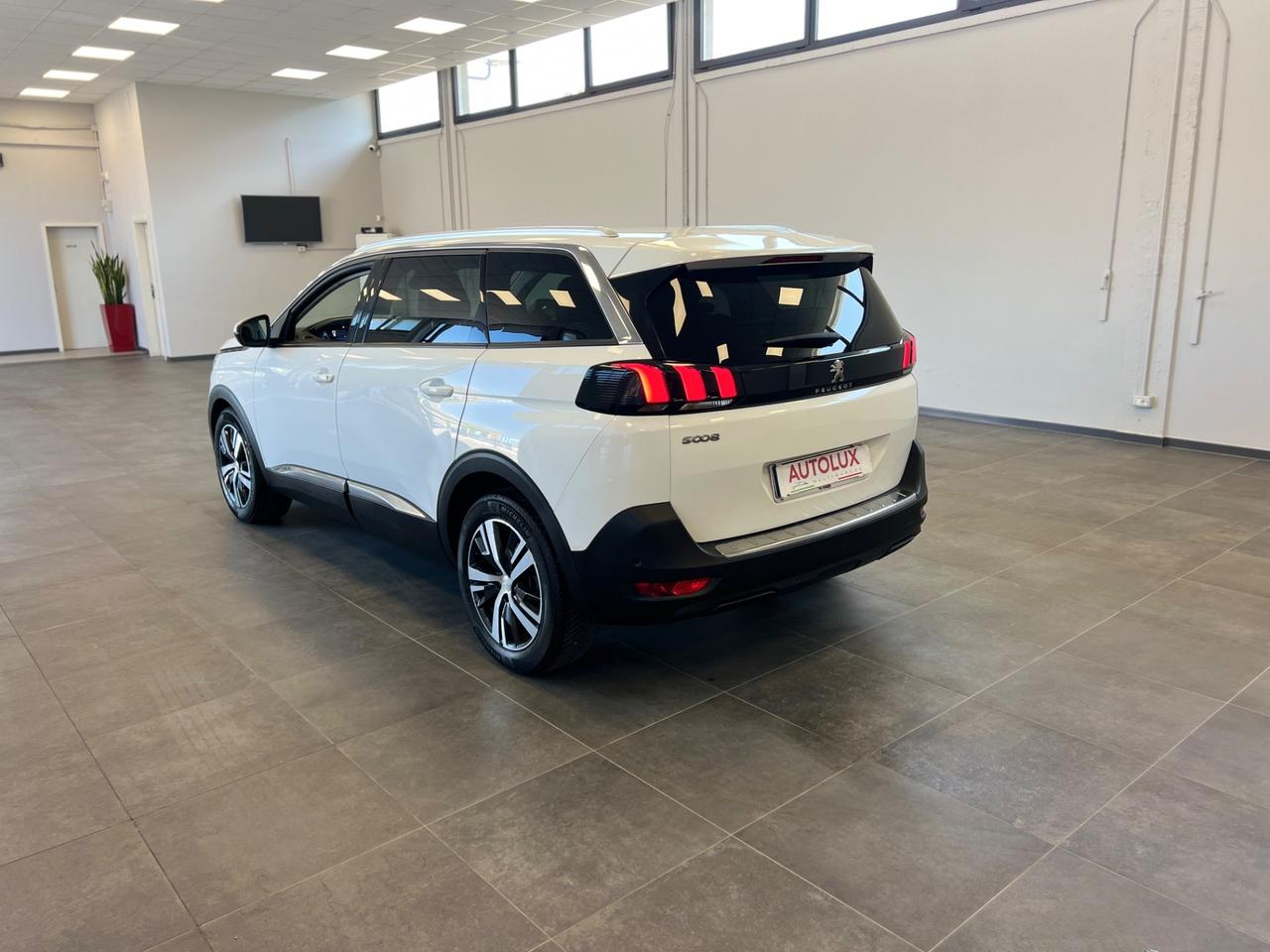 Peugeot 5008 BlueHDi 130 S&S EAT8 Allure