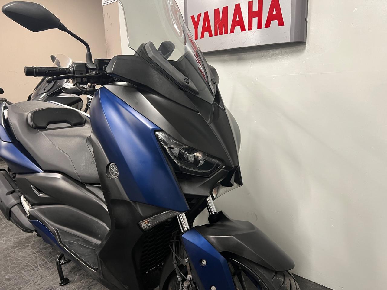 Yamaha X-Max 300