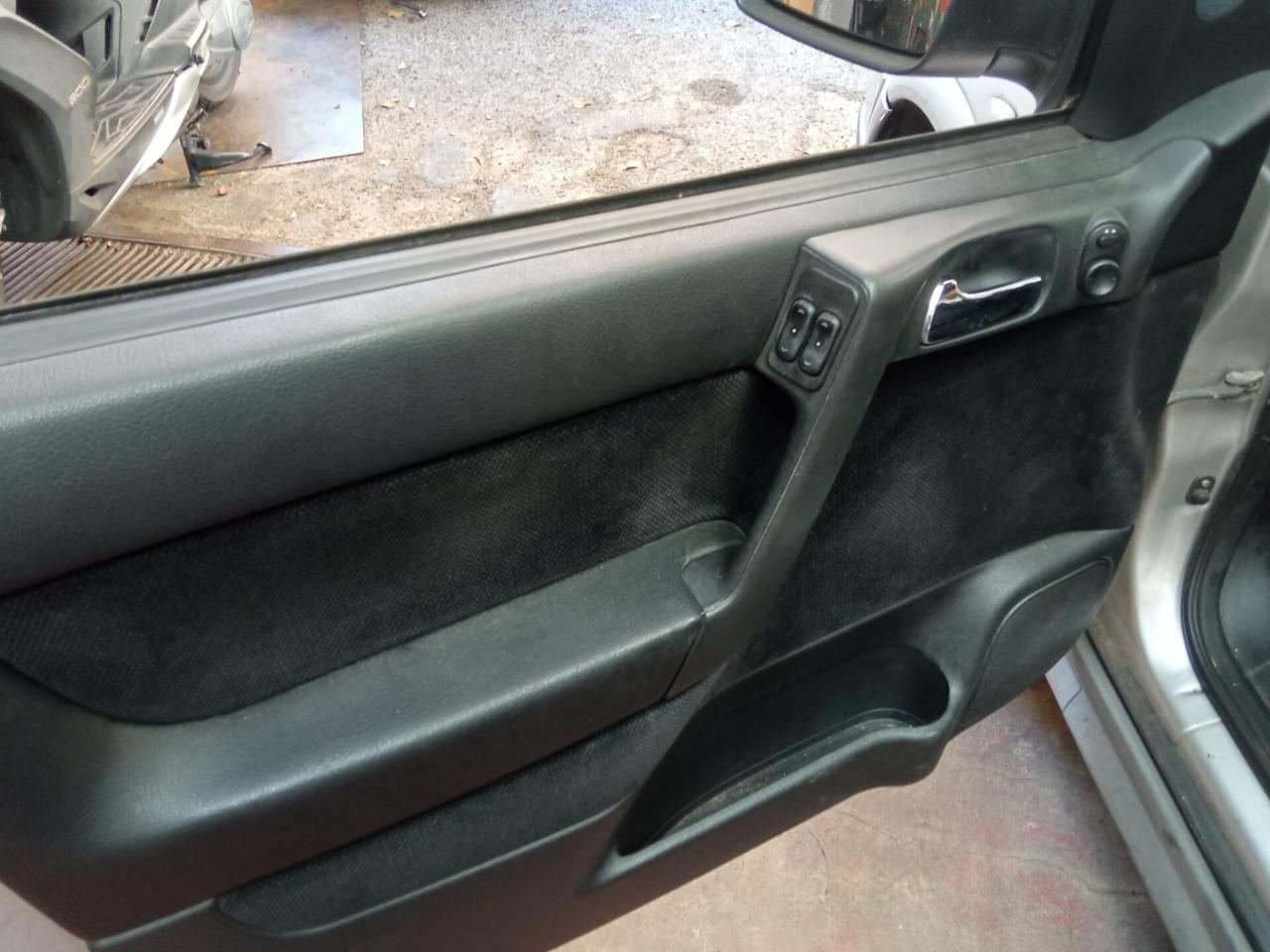 Opel Astra 1.6i 16V cat Station Wagon Sport