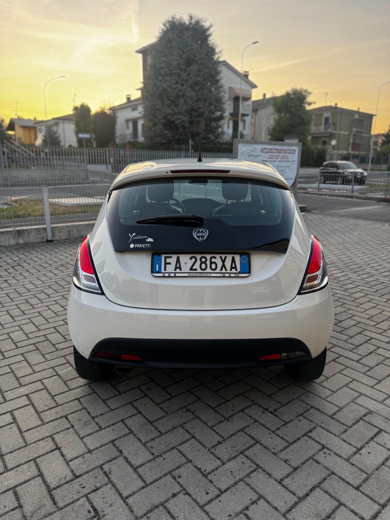 Lancia Ypsilon 1.2 69 CV 5 porte GPL Ecochic Gold