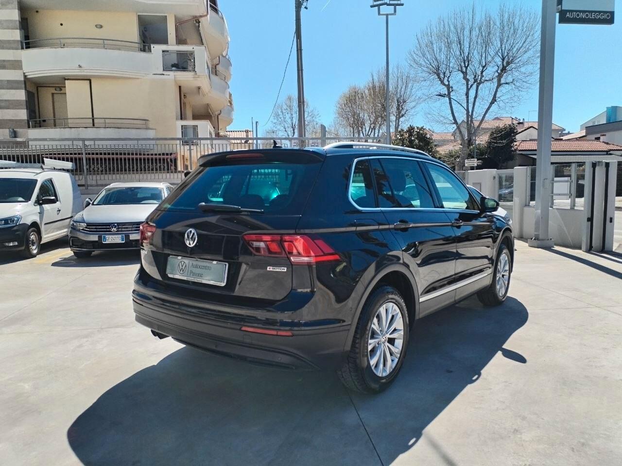 Volkswagen Tiguan 2.0 TDI SCR DSG 4MOTION Business BMT