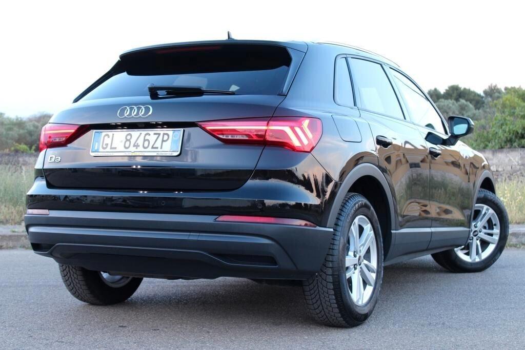 AUDI Q3 2.0 TDI 150 CV s-tronic *Matrix *Camera