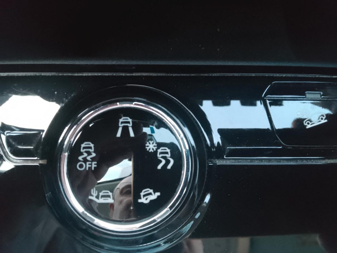 Peugeot 3008 hdi 120 cvAllure 2018