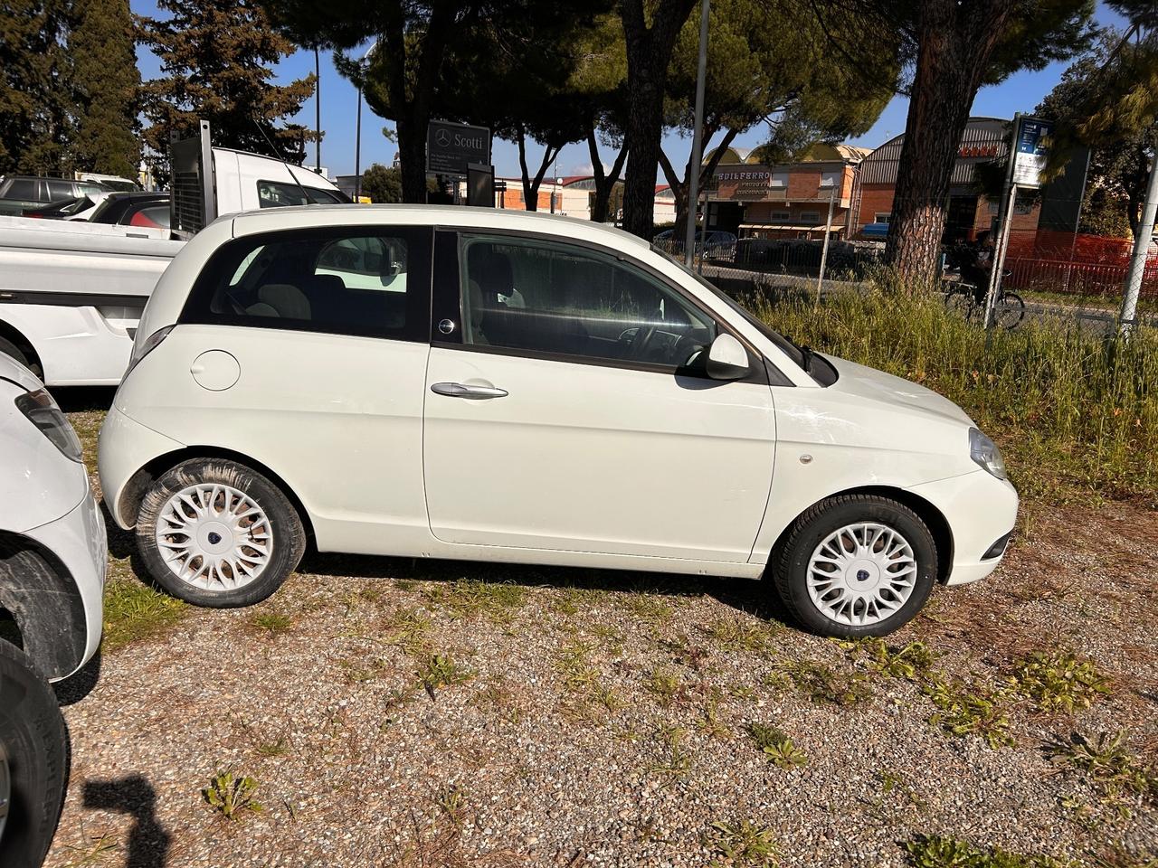 Lancia Ypsilon 1.4 Argento Ecochic *GPL VALIDO FINO 2029*NEOPATENTATI*