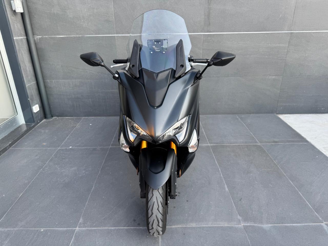 Yamaha TMAX 530