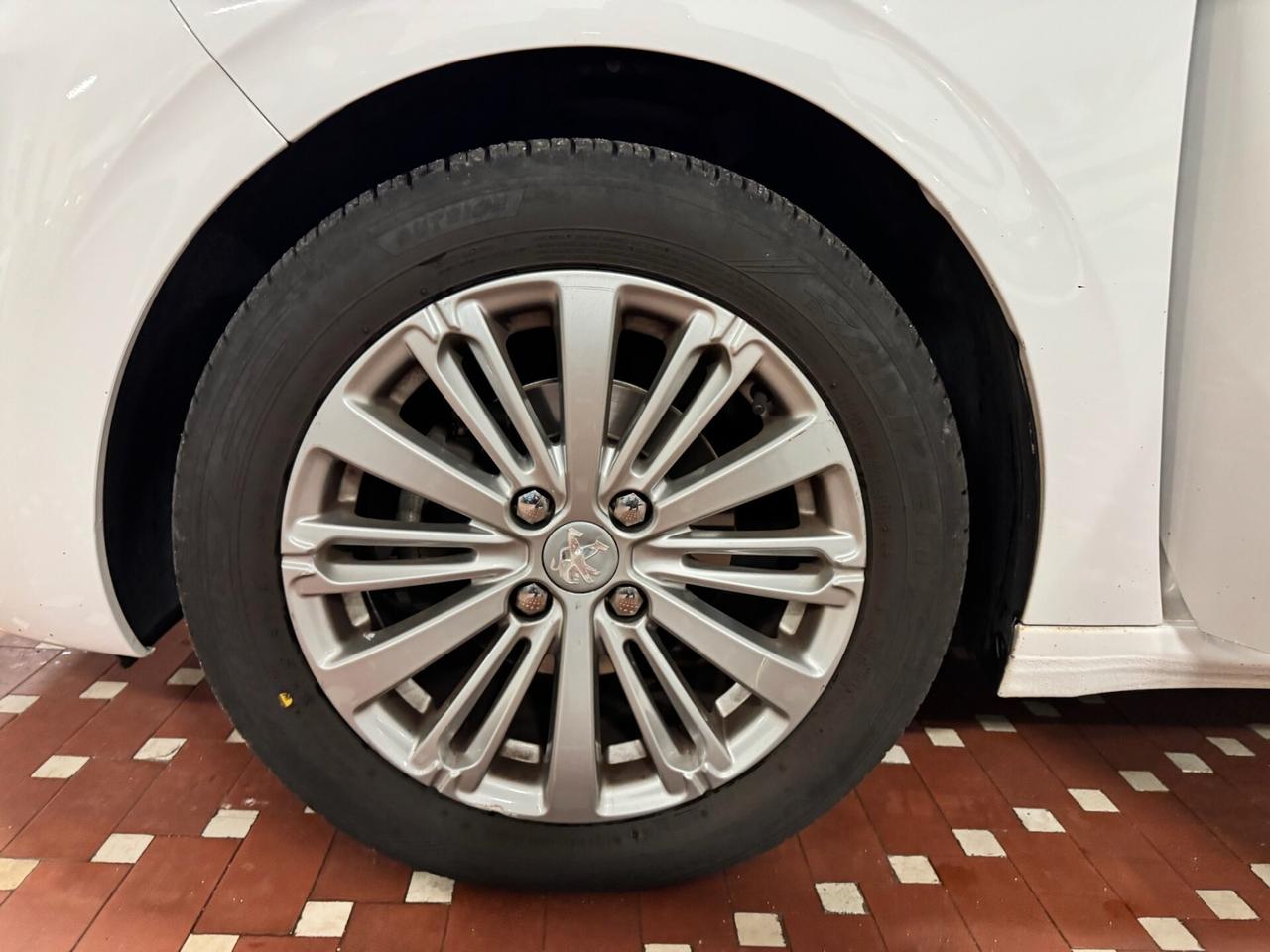 Peugeot 208 PureTech 82 5 porte Allure - UNICO PROPRIETARIO