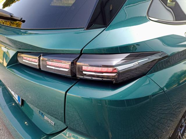 PEUGEOT 308 Plug-in Hybrid 180 e-EAT8 SW Allure Pack