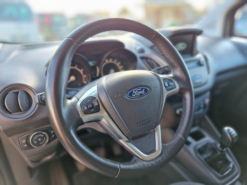 Ford Tourneo Courier 1.0 EcoBoost 100 CV Plus