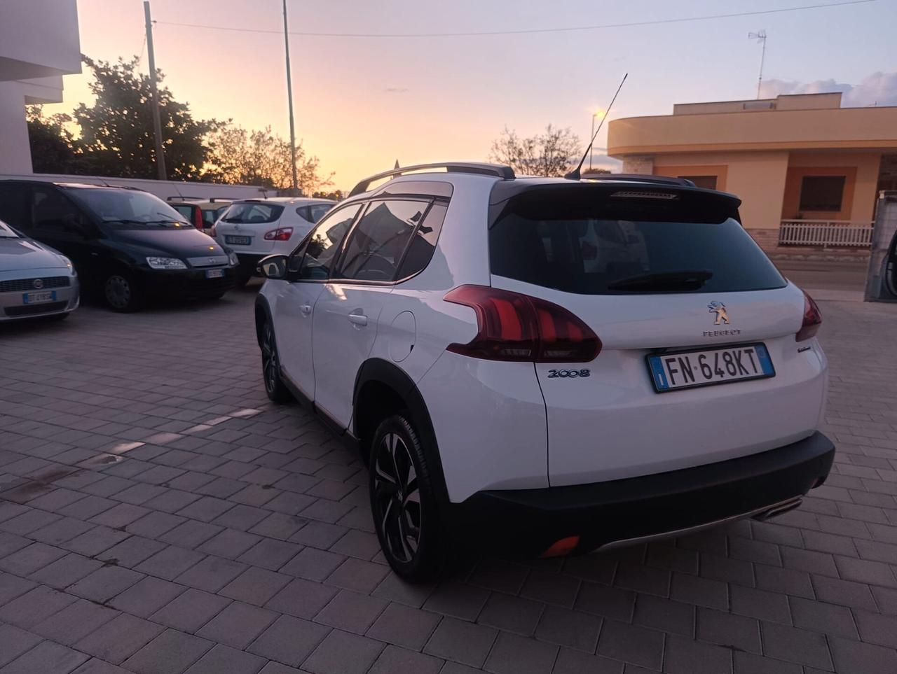 Peugeot 2008 BlueHDi 100 GT Line - anno 2018