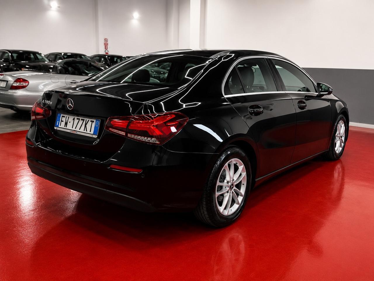 Mercedes-benz A 180 d Limousine Automatic sport