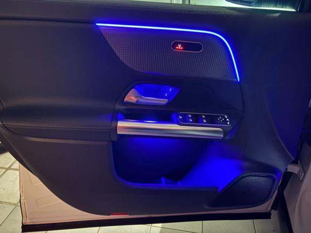 MERCEDES-BENZ GLA 180 d Automatic Sport Plus Pack Night-LUCI AMBIENTE