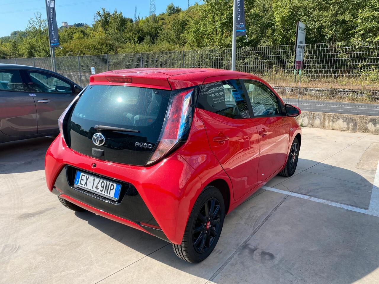 Toyota Aygo 1.0 VVT-i 69 CV 5 porte x-cool