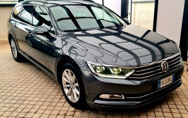 VW PASSAT VARIANT 2.0 TDI 150cv COMFORTLINE DSG B.M.