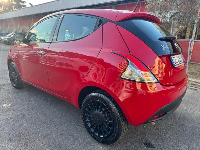 LANCIA Ypsilon 1.0 FireFly 5 porte S&S Hybrid Ecochic Silver