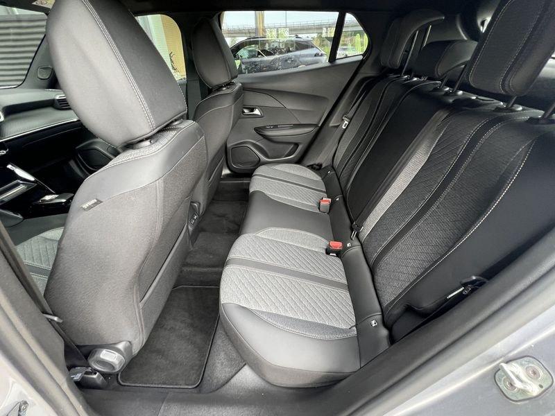 Peugeot 2008 PureTech 130 EAT8 Allure S/S 131cv