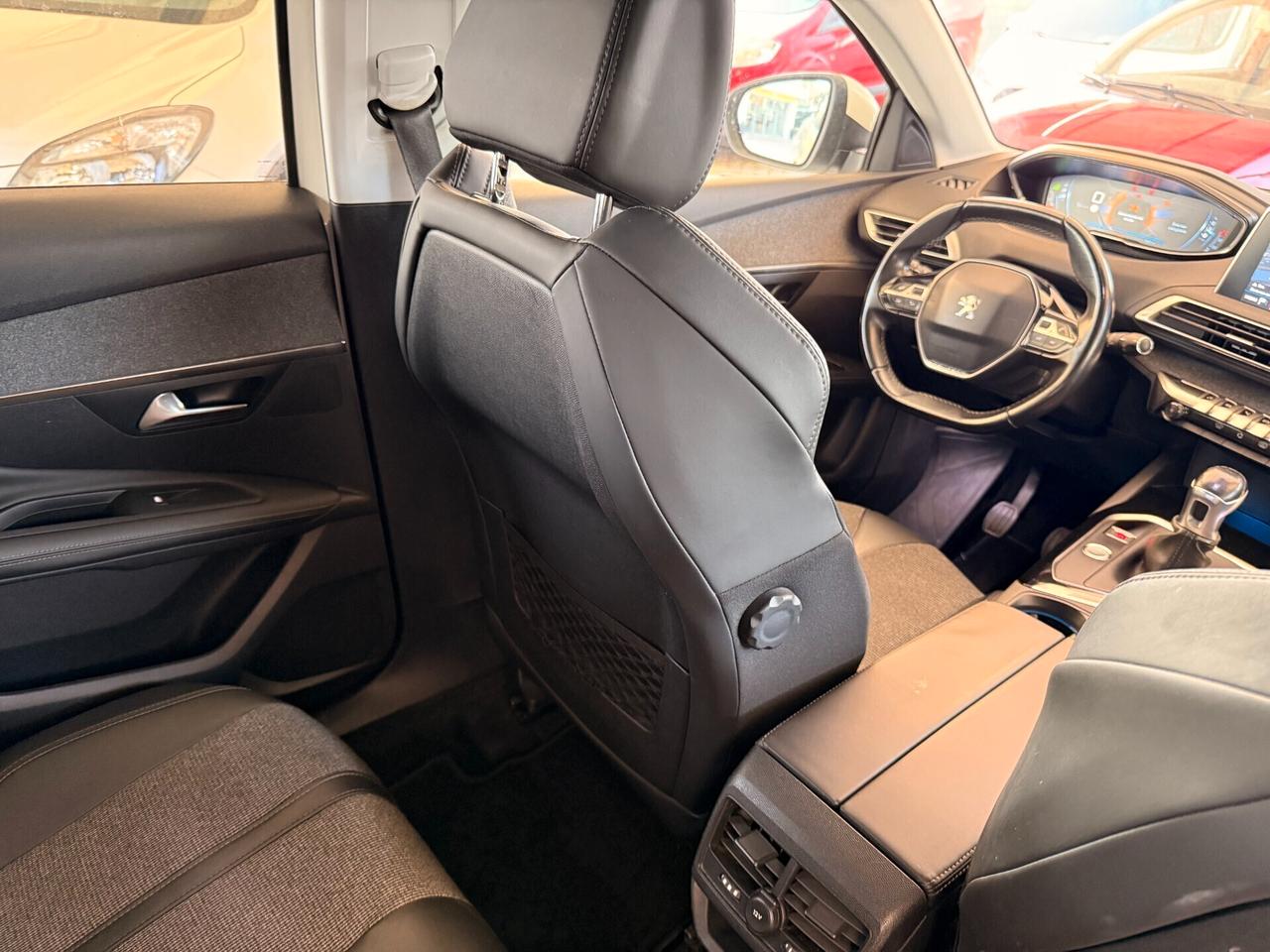 Peugeot 3008 Hdi Euro 6B COME NUOVA