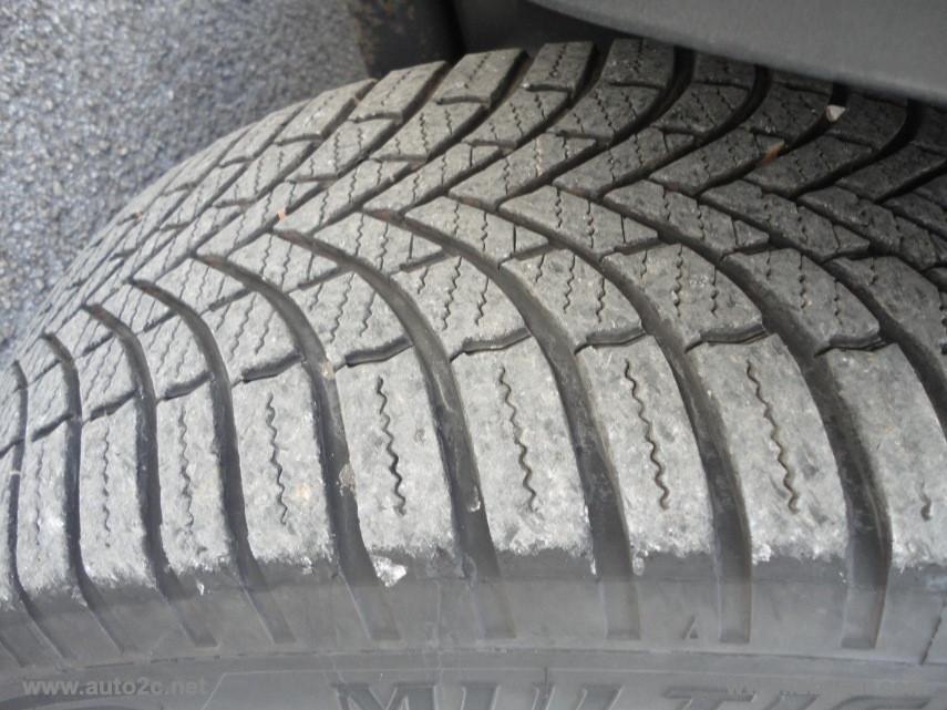 LAND ROVER Freelander 2.2 TD4 S.W. SE