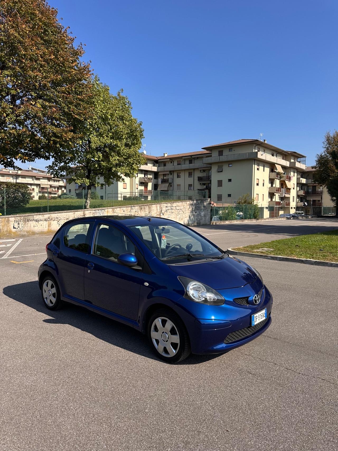 Toyota Aygo 1.0 Benzina 5 porte Sound Solo 80.000 Km