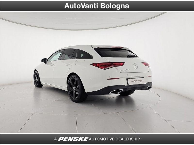 Mercedes-Benz CLA CLA Shooting Brake 180 d Night edition auto