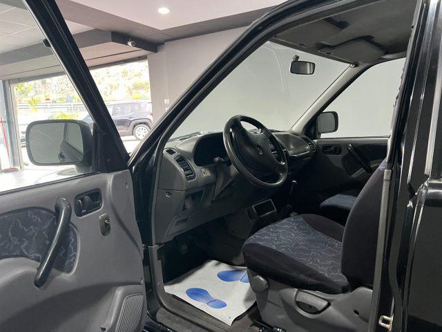 NISSAN Terrano II 2.7 turbodiesel 3 porte SE AUTOCARRO